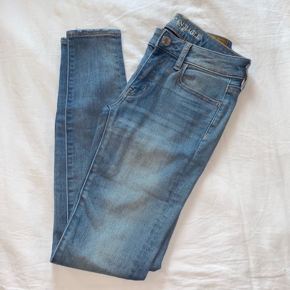 American Eagle medium wash skinny jeans